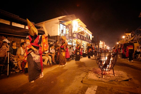 【宮城県内発】 700年間脈々と受け継がれる優美な歴史と伝統 西馬音内盆踊り (復路夜行2日間)2